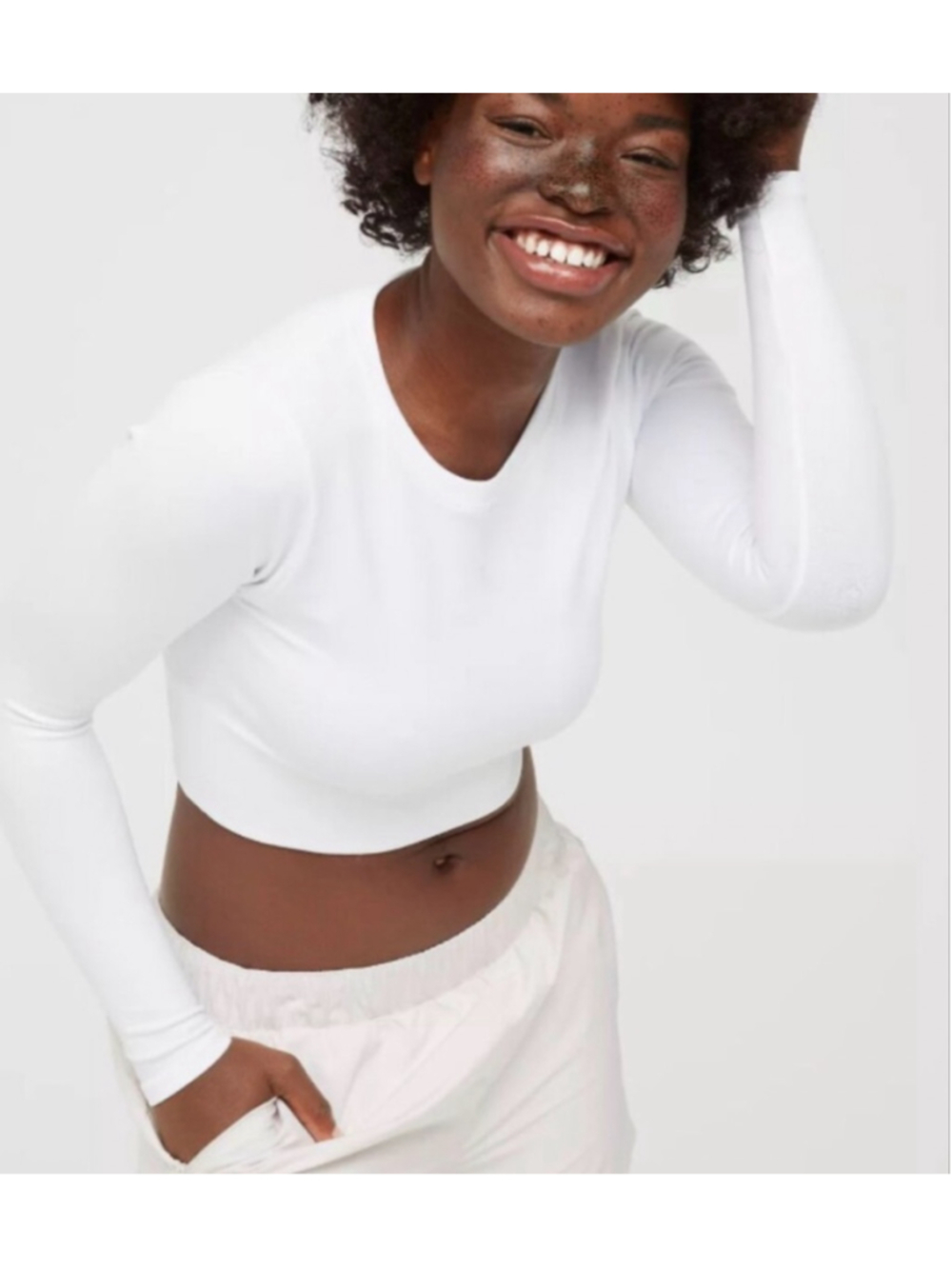 Women's OFFLINE By Aerie White Long Sleeve Sidewalk Seamless Cropped TopSize M